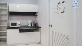 *****ทาวน์เฮ้าส์มือสองย่านวัชรพล! ม.เดอะคอนเน็ค20 วัชรพล-เพิ่มสิน ฟังก์ชันพร้อม 3 ห้องนอน 2 ห้องน้ำ จอดรถได้ 1 คัน เนื้อที่กว้าง 21 ตร.ว. บ้านสวยพร้อมเข้าอยู่ บนทำเลเชื่อมต่อถนนเพิ่มสิน ถนนสุขภิบาล5 ถนนสายไหม เข้าเมืองให้เป็นเรื่องง่ายดาย ใกล้ถนนสุขภิบาล5 และใกล้ทางด่วน ฉลองรัช